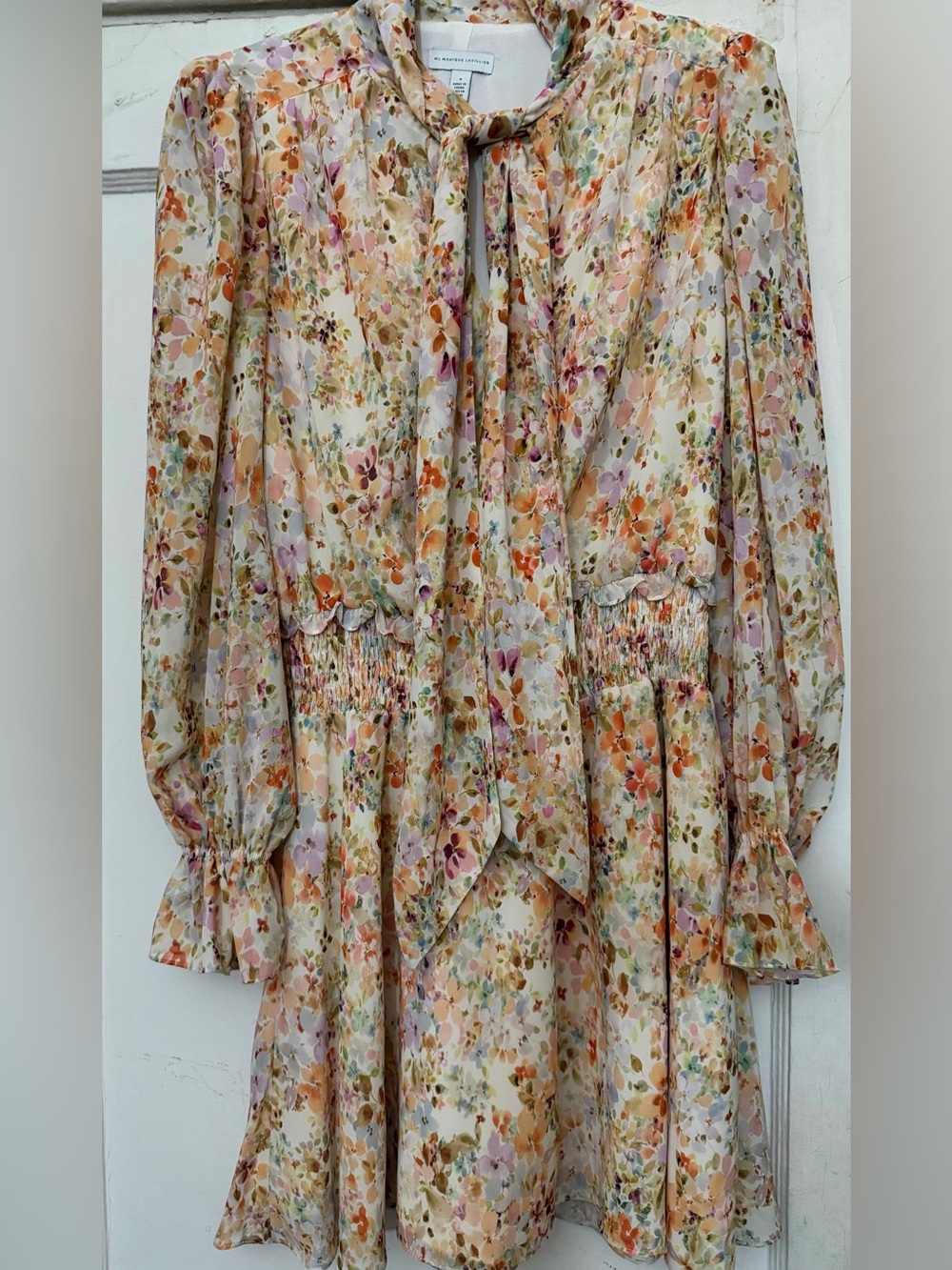 Monique Lhuillier Cream- Peach Floral Long Sleeve Tie-Neck Dress